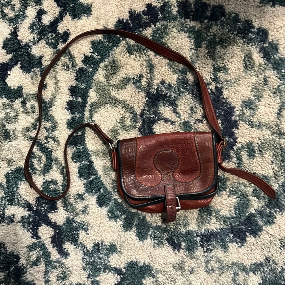 Good speed vintage leather purse
